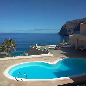 apt-409-los-gigantes.tenerifehoteles.net/